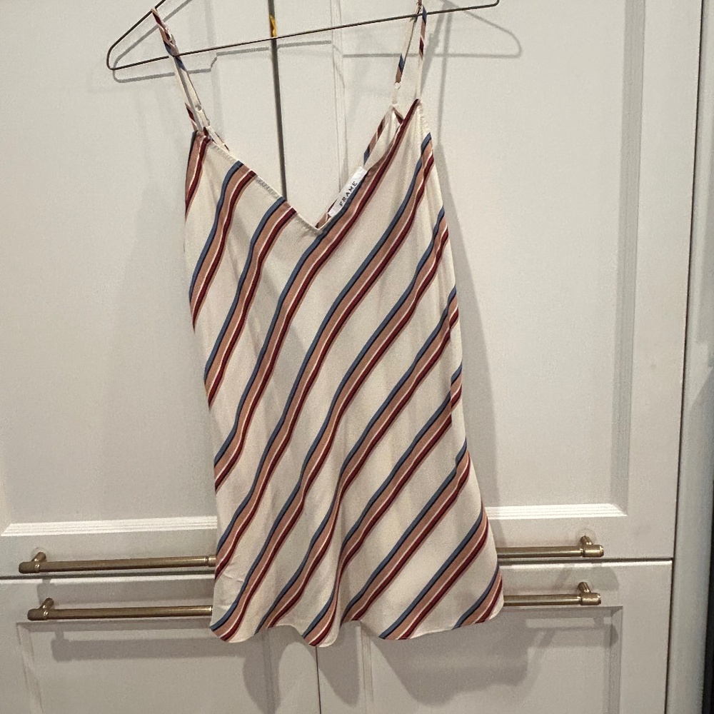 Frame striped top